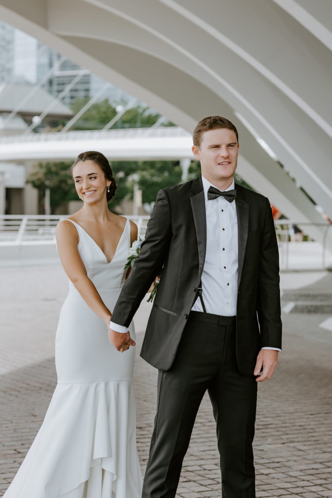 first look of the Bride and Groom at the Milwaukee Art Museum 